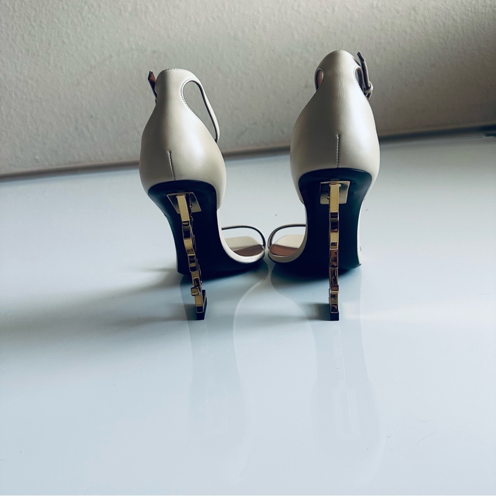 Saint Laurent Cream Heels with Gold Logo - Picture 5 of 11